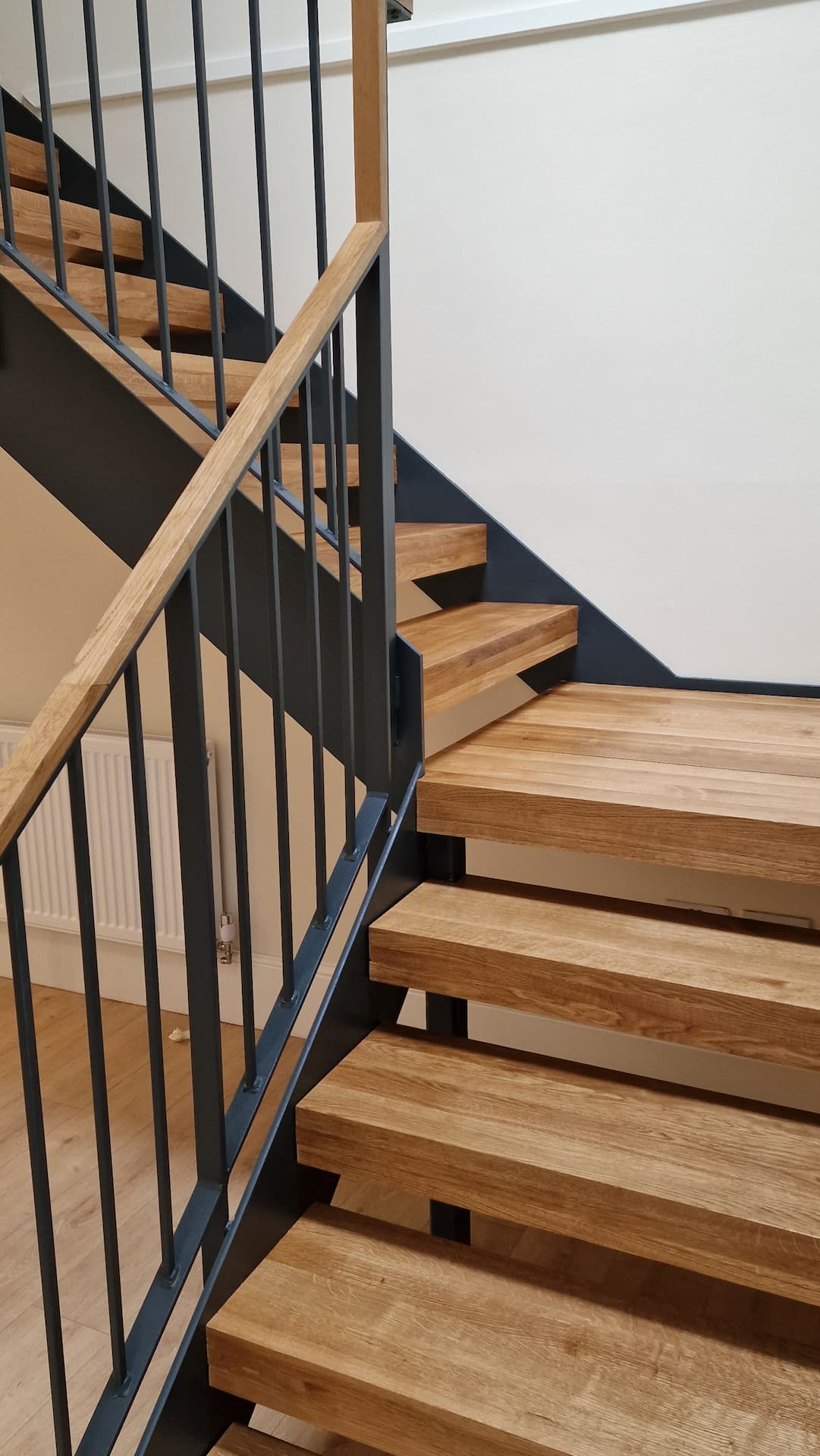 Photo of a bespoke staircase in Winchester, designed and built by OA Interior Decor.